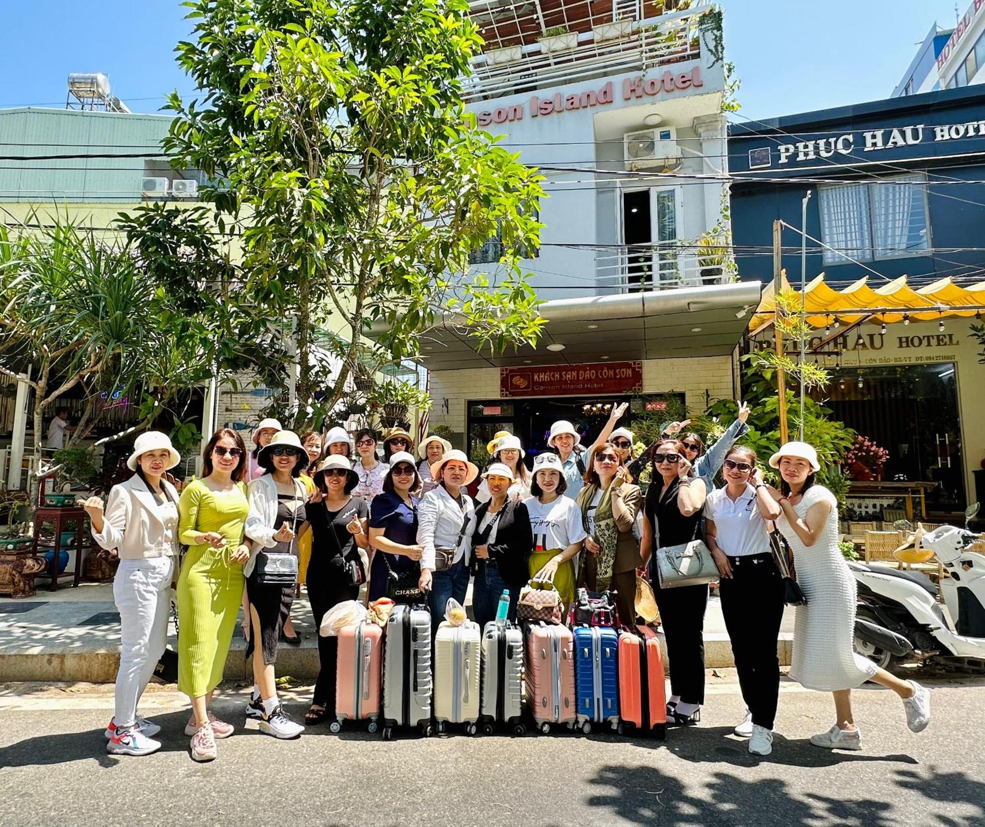 Con Son Island Hotel Chi Khu Co Ong Exterior photo